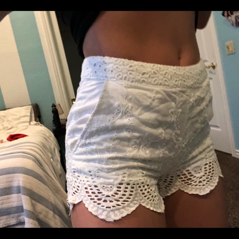 White lace shorts from urban outfitters!